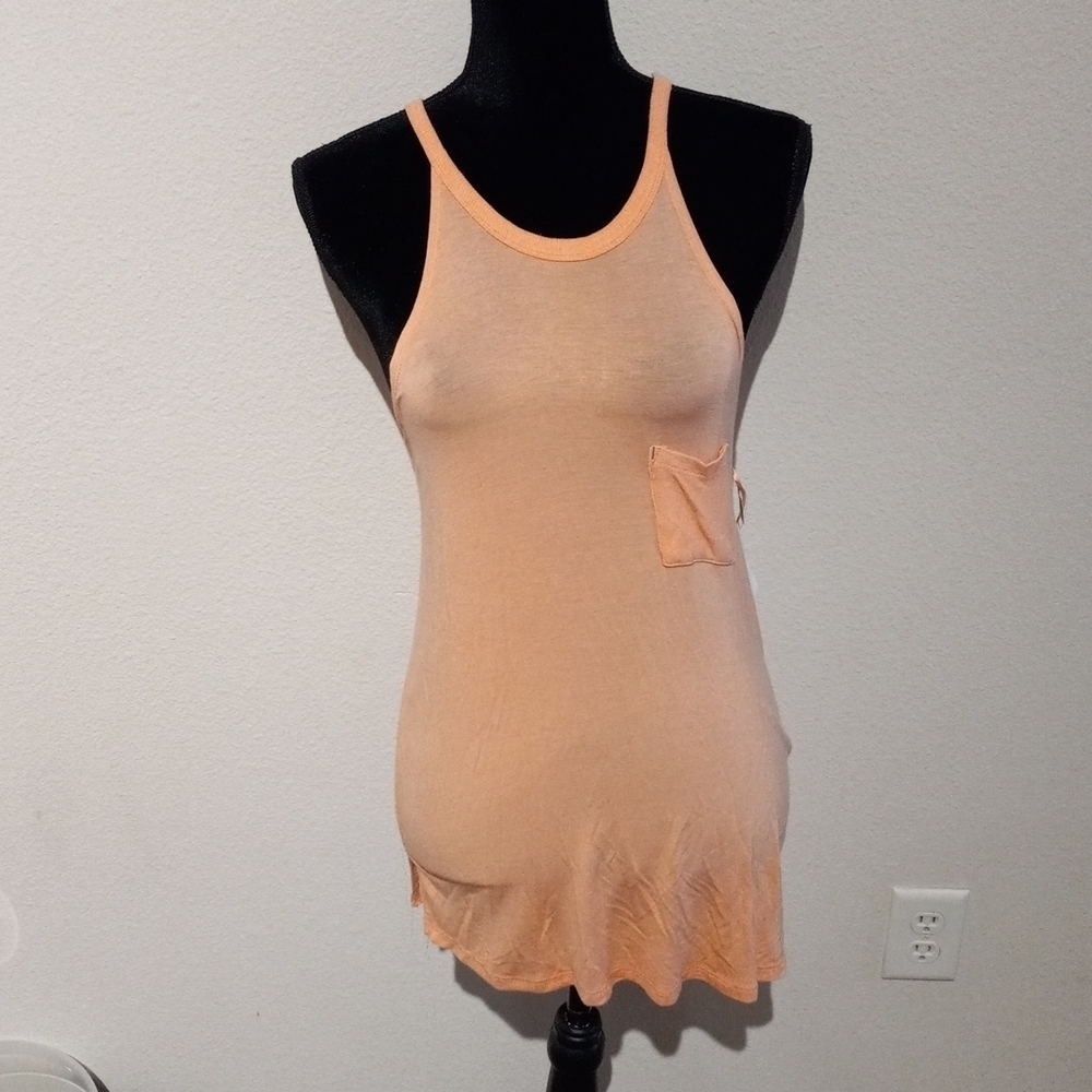 NWT Honeydew peach medium soft stretch tank, $28.00